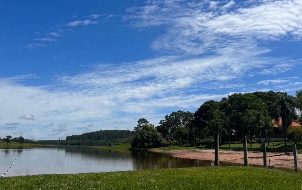 Prefeituras de Águas de Santa Bárbara e Fartura orientam sobre cuidados em prainha e balneário; confira