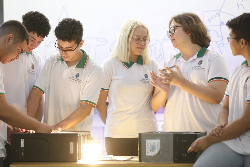 Rede pública estadual obteve 4,6, superando a média nacional (4,1) no Ensino Médio tradicional e Médio integrado à Educação Profissional — Foto: Divulgação/Governo do Ceará