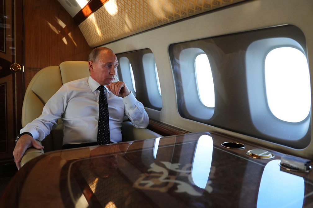 Botão nuclear', academia e decoração neoclássica, como é por dentro o avião presidencial de Vladimir Putin | Mundo | G1