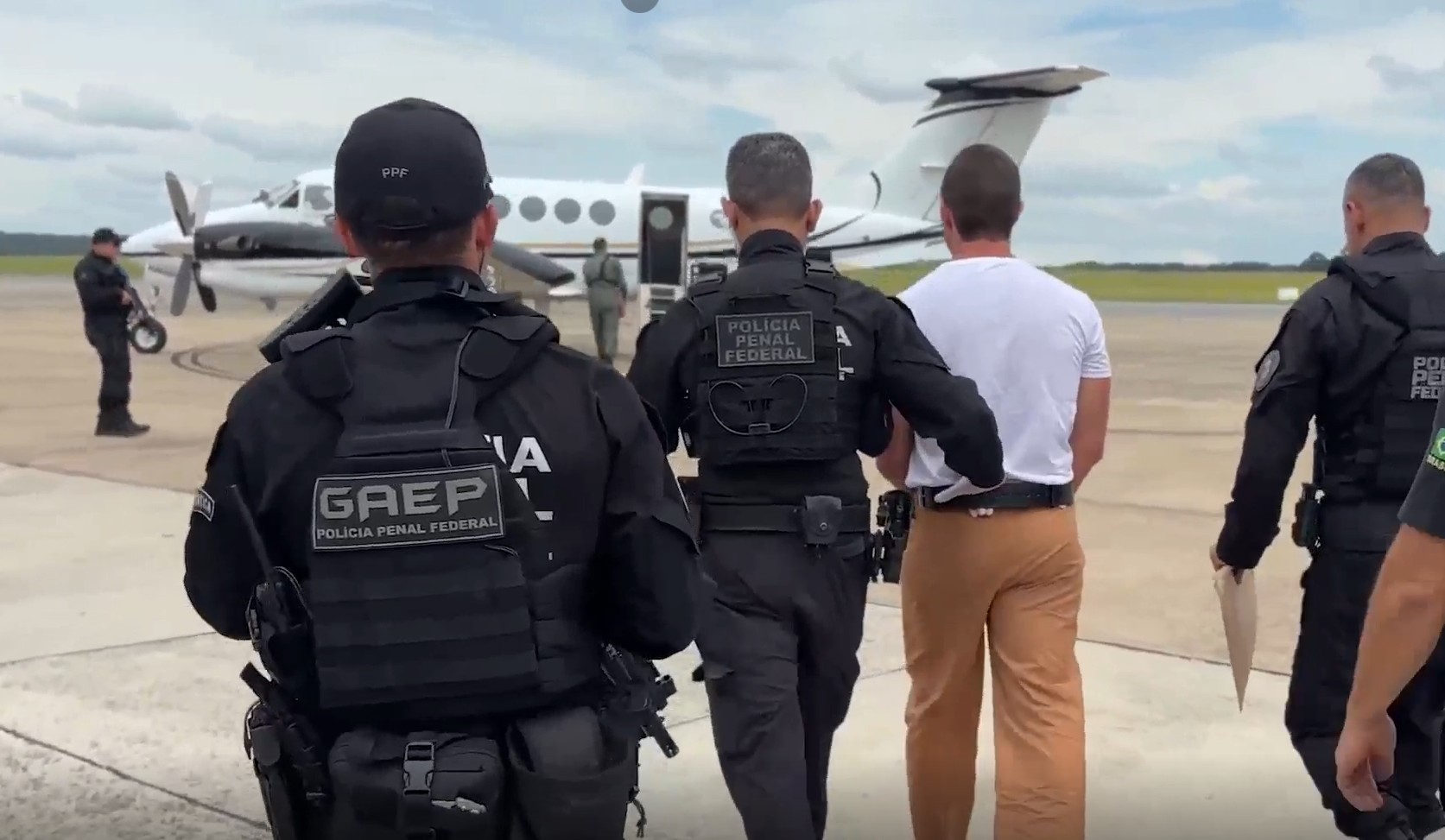 Mendonça autoriza que visitas da defesa a Vorcaro não sejam gravadas