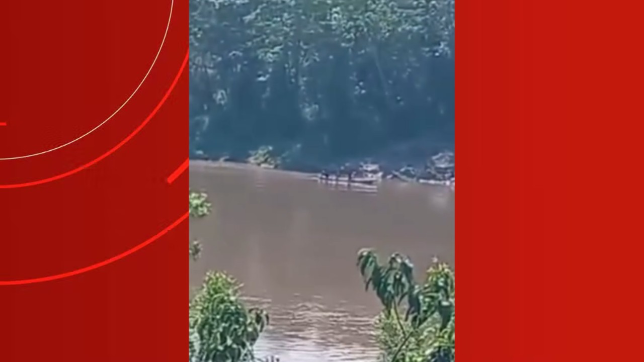 Indígenas de recente contato são vistos em rio perto de cidade no AM; especialistas alertam para evitar proximidade
