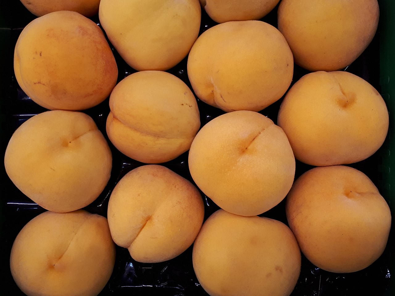 Três frutas brasileiras aparecem em ranking das 100 melhores do mundo; veja quais