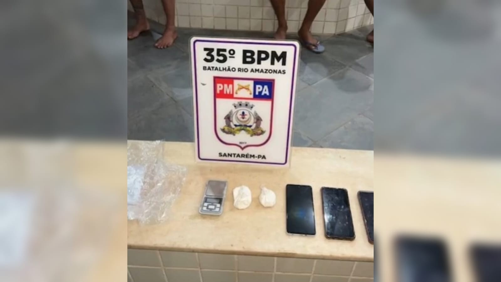 Dupla é presa com cocaína no 'Beco do Papagaio' em Santarém; um afirma ser professor de música 