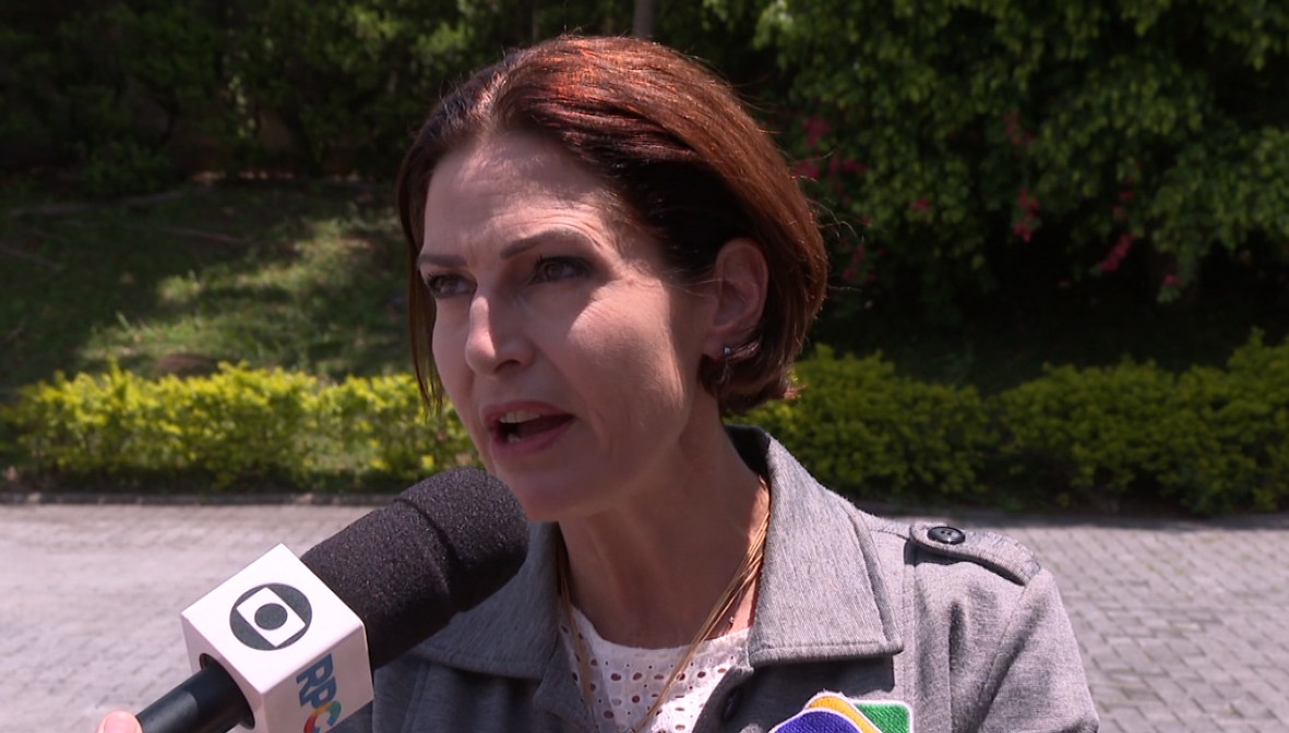 'Ninguém vai pagar mais de R$ 6', diz Cristina Graeml ao explicar proposta para o transporte público de Curitiba 