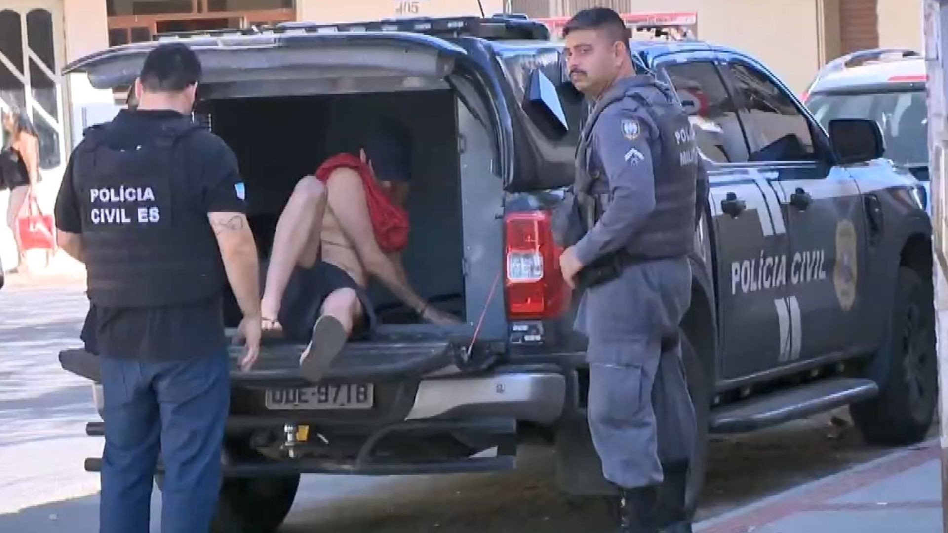 Sobrinho mata tio a facadas para roubar dinheiro da aposentadoria em Vila Velha