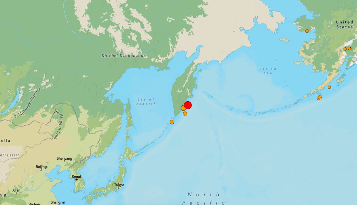 Terremoto de magnitude 7,8 é sentido na costa da Rússia; há alerta de tsunami