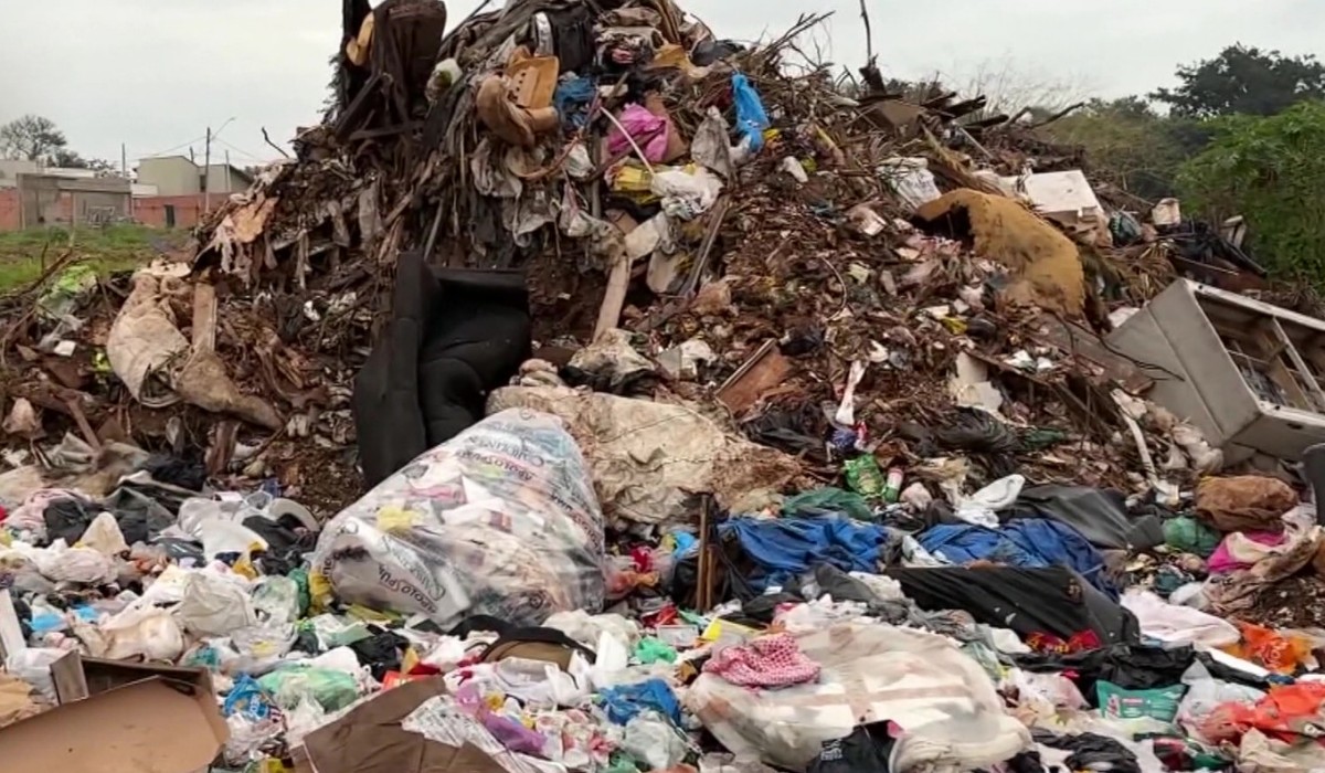 Multa por descarte irregular de resíduo em Piracicaba vai até R$ 3 mil; veja como denunciar com fotos