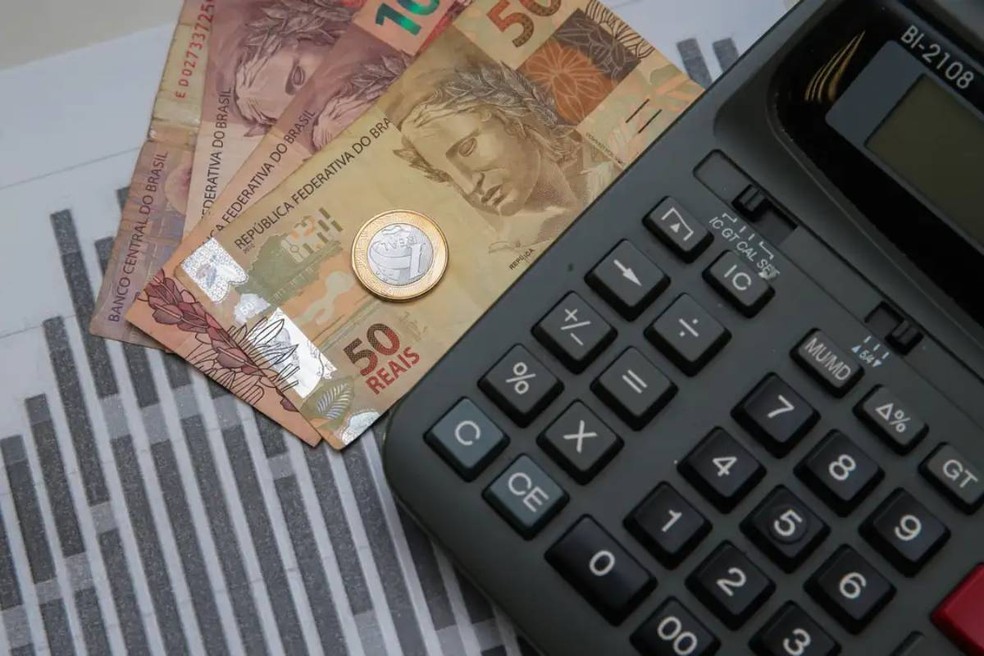 Salrios devem estagnar em 2026, mas empresas apostam em benefcios para reverter insatisfao