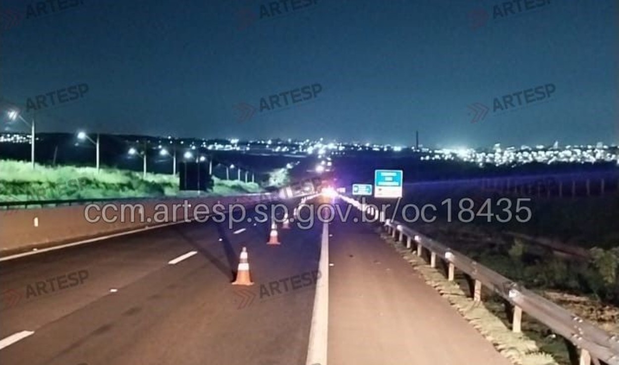 Ciclista morre após ser atropelado na SP-255 no interior de SP