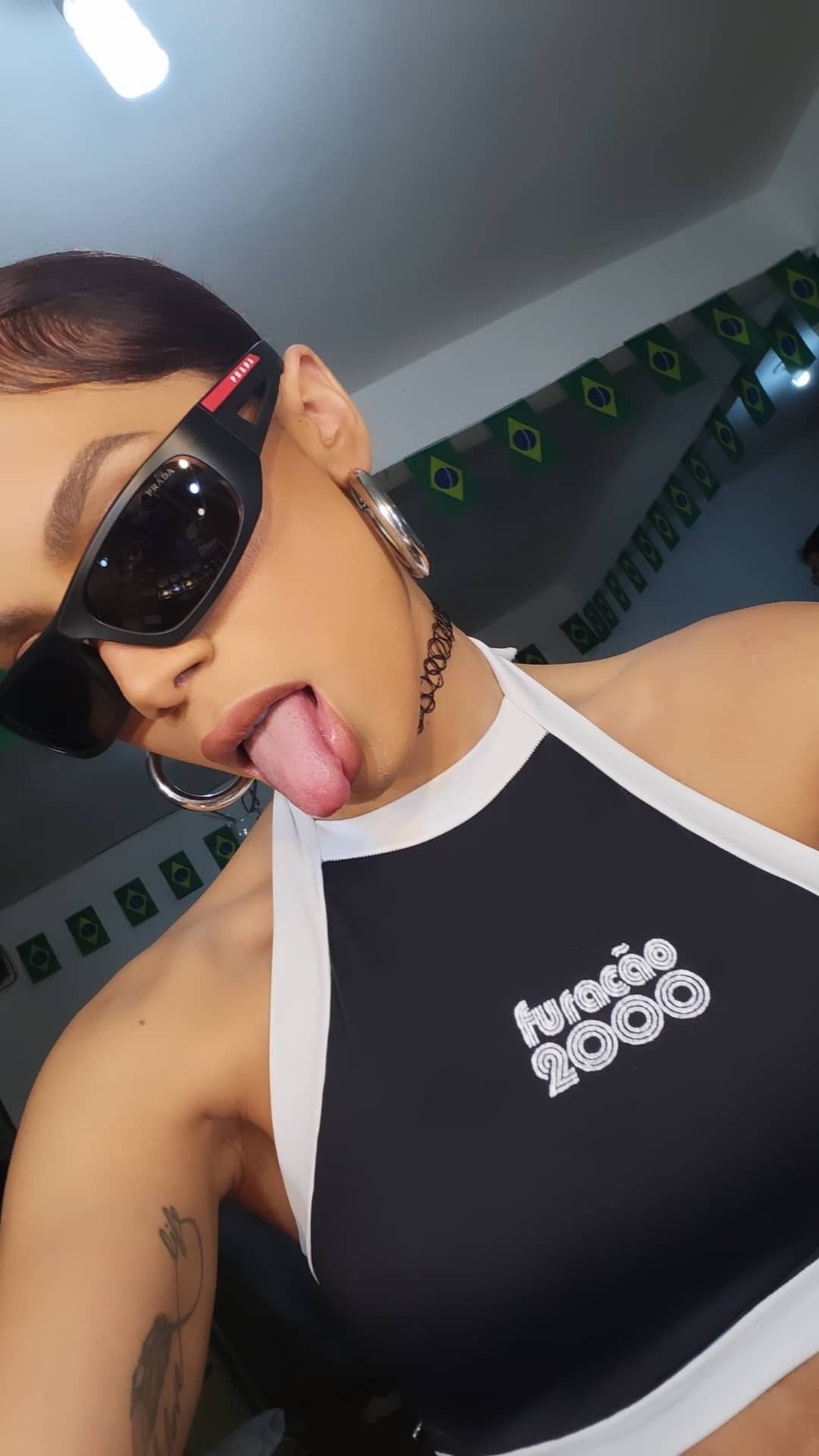Anitta dando o cu