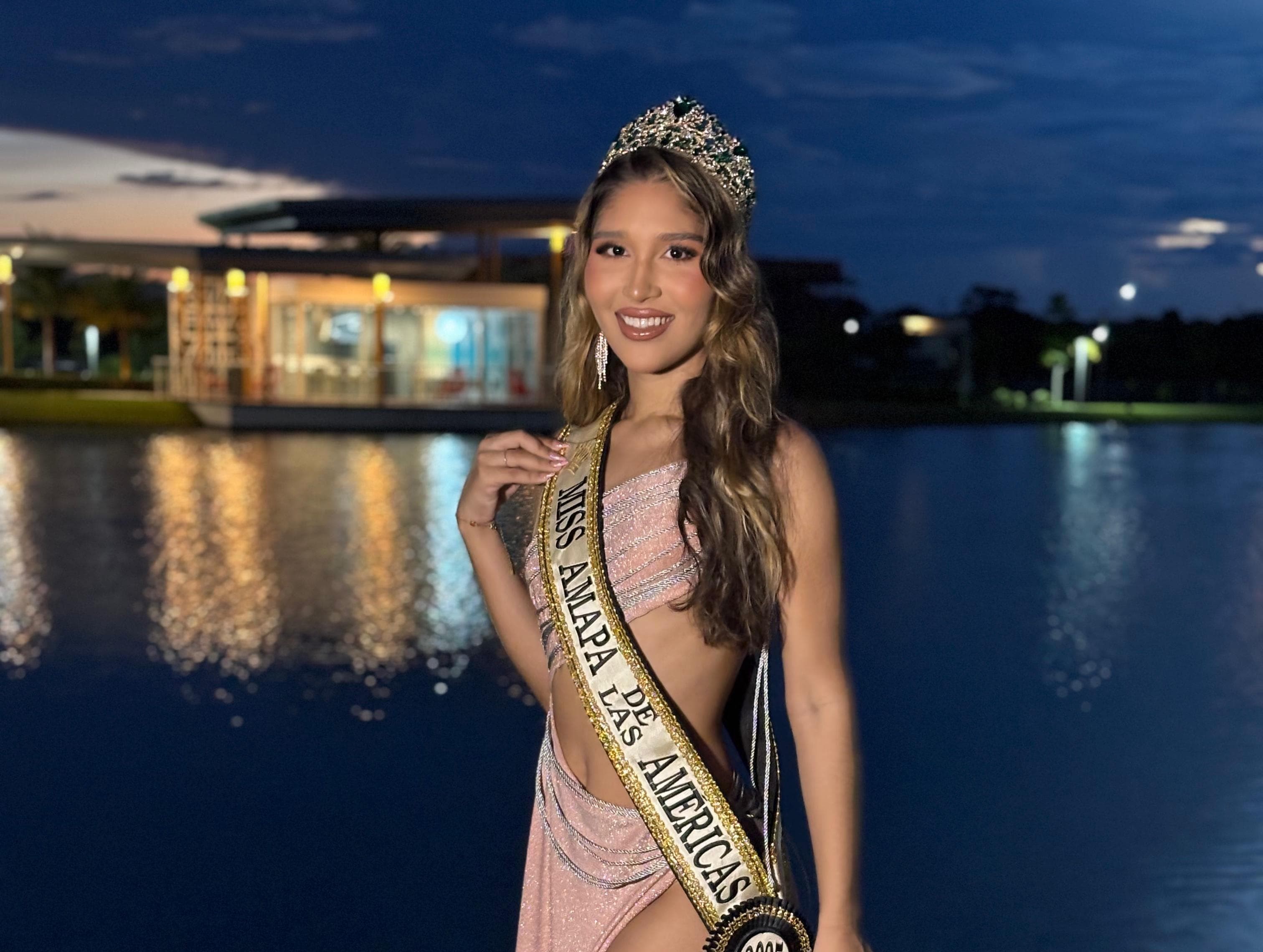 Mulher trans do Amapá é aclamada em festival nacional
