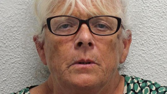 'Gângster Debbs': a avó que usou sua própria família para administrar um império de drogas multimilionário - Matriarca de uma família criminosa, Deborah Mason recrutou seus quatro filhos para distribuir cocaína por todo Reino Unido.