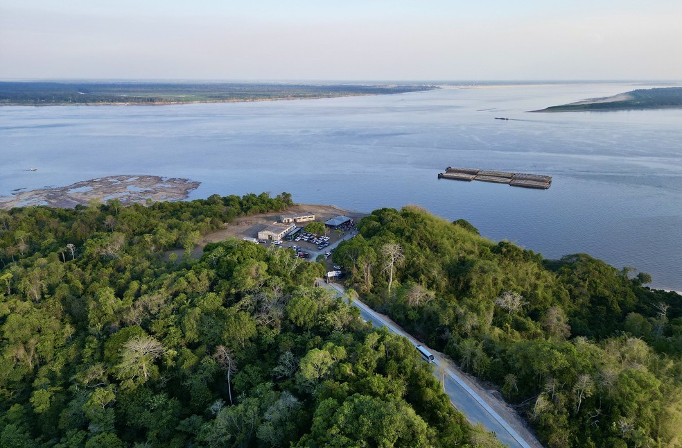 Área onde será construído o Parque Encontro das Águas Rosa Almeida — Foto: Semcom