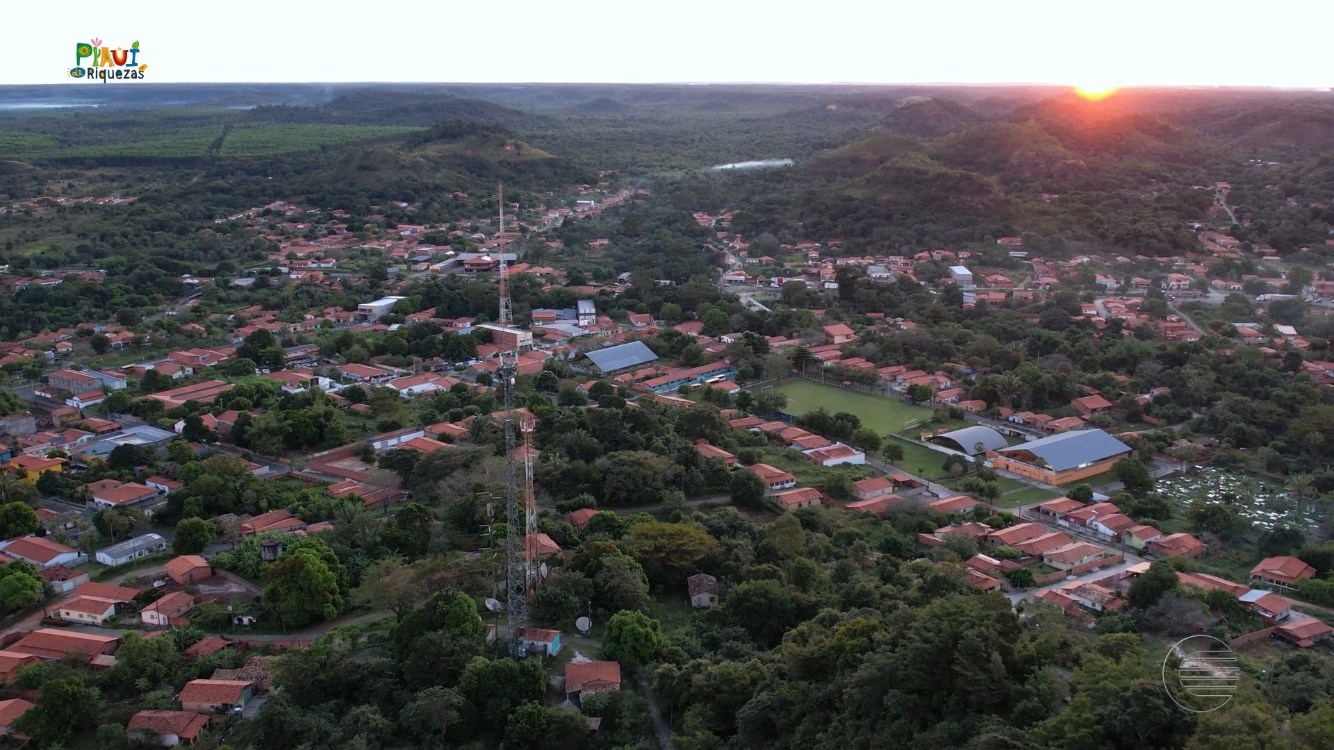 Governo sanciona projetos de lei e determina revisão territorial de dez municípios no Piauí; veja lista