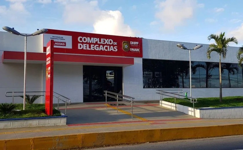 Jovem é morto no Jacintinho e suspeita é de que ele tenha sido confundido com membro de facção