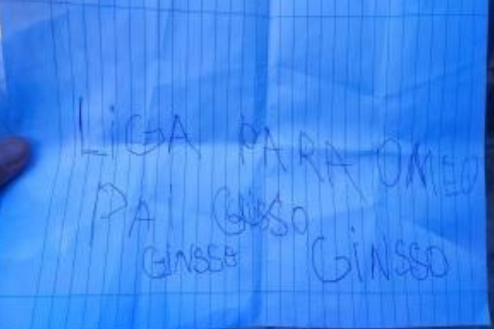 A criança confirmou à polícia escreveu o bilhete. — Foto: Reprodução/PM