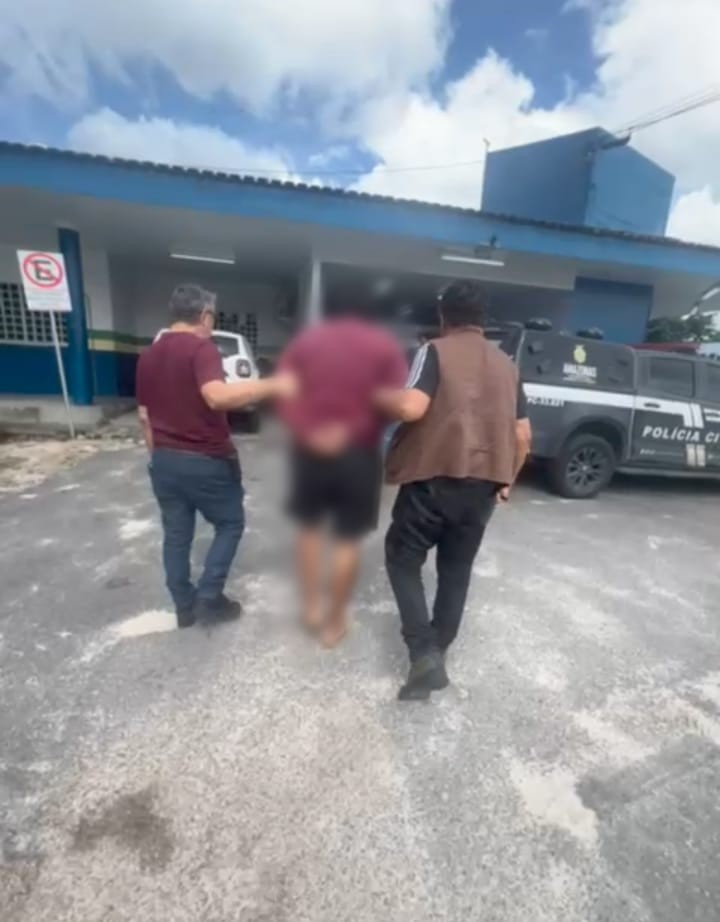 Homem é preso em Manaus por agredir ex-namorada enquanto ela segurava filho no colo