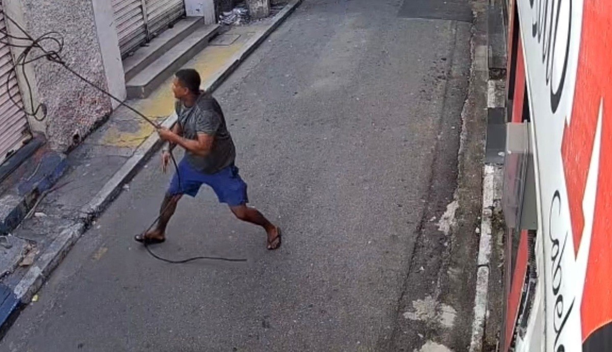 Comerciantes relatam série de furtos no Centro de Campos e cobram reforço na segurança