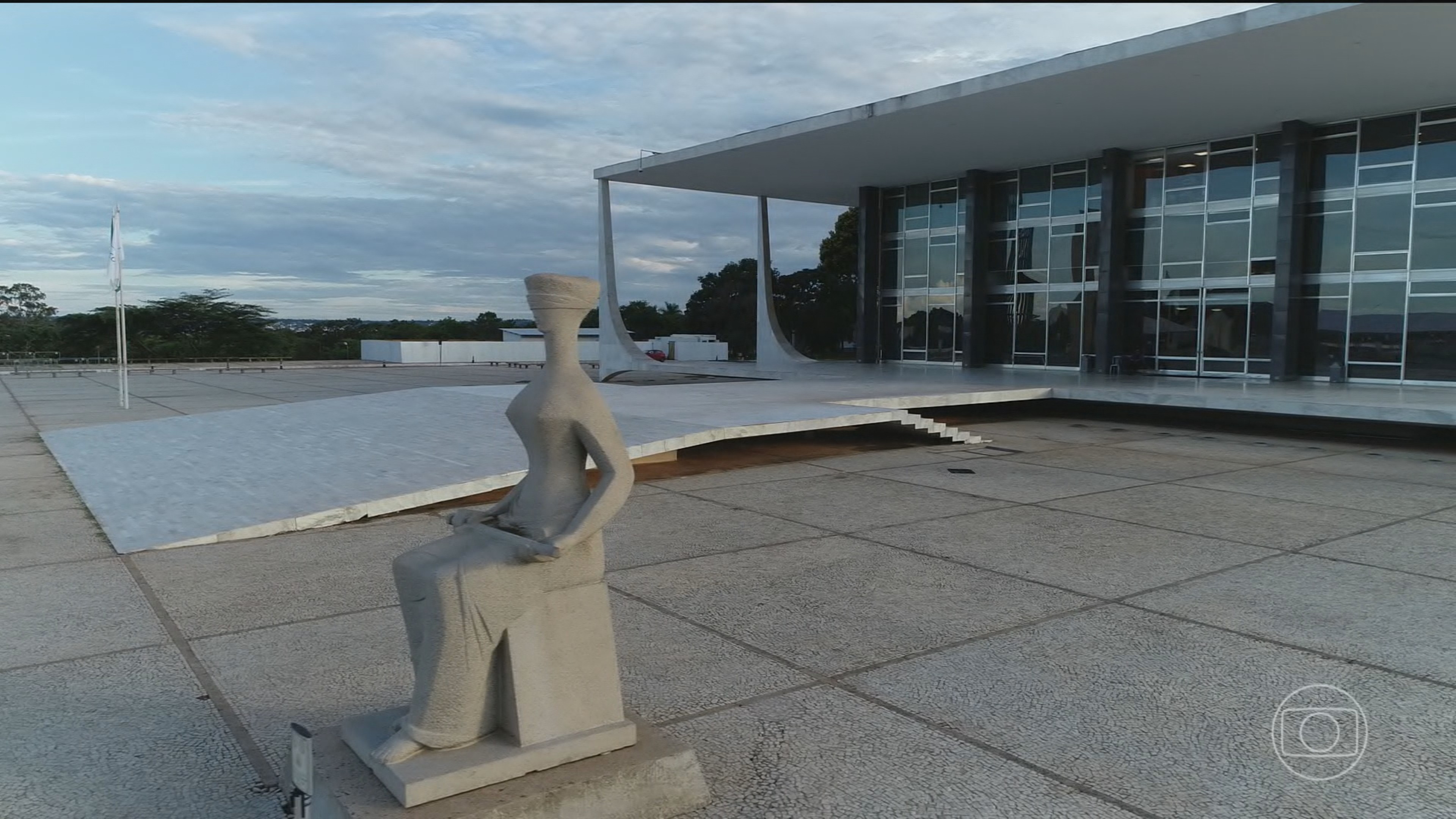Praça dos Três Poderes será fechada para julgamento no STF