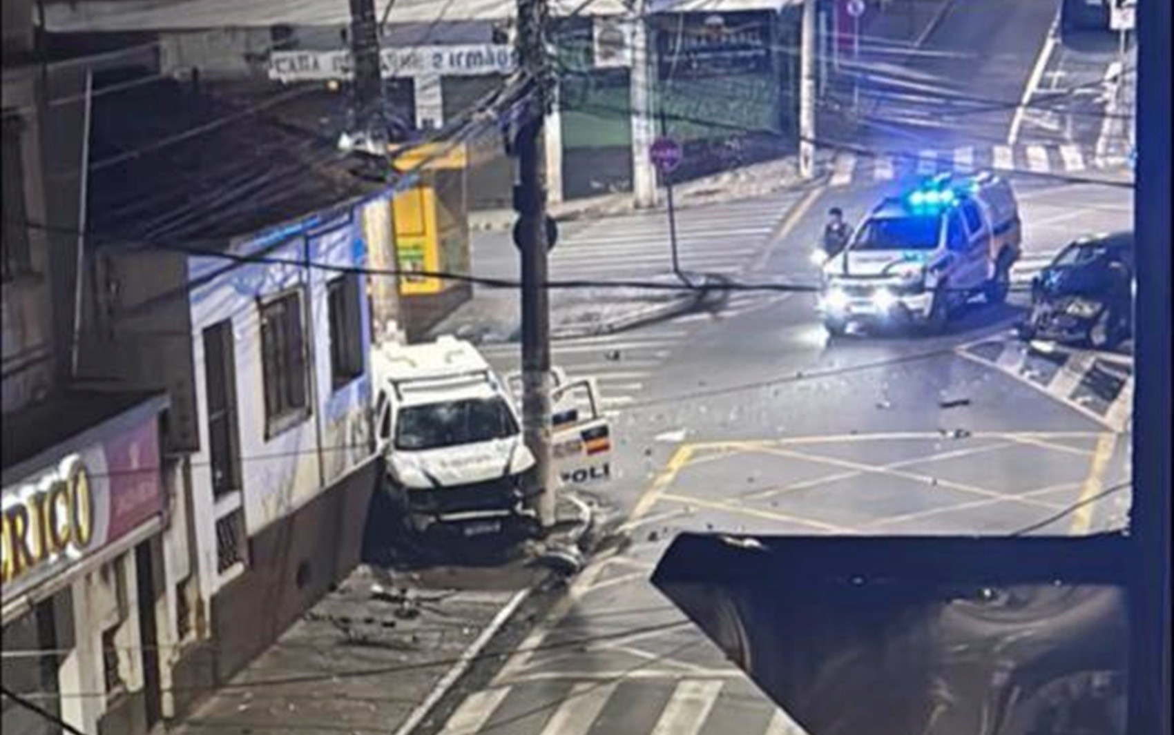 Viatura da PM se envolve em acidente durante perseguição em Pouso Alegre; veja detalhes de outros acidentes na região