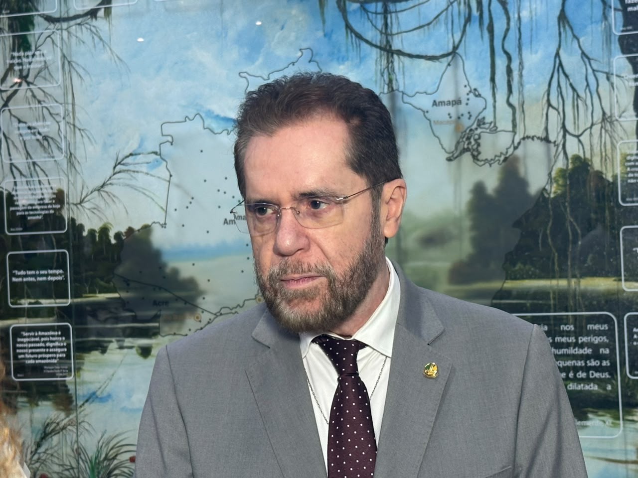 Qual é o número de Plinio Valério (PSDB) para o Senado no Amazonas?