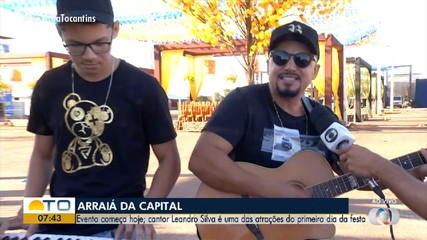 Cantor Leandro Silva é atração na 1ª noite de festa do Arraiá da Capital