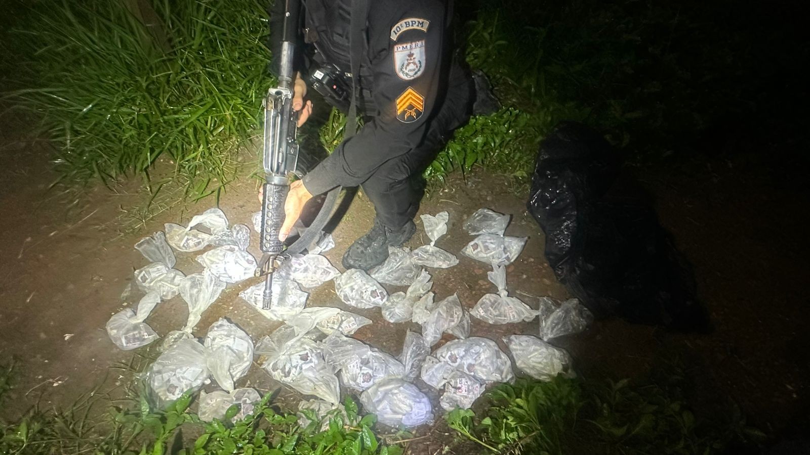 Polícia apreende grande quantidade de drogas em Barra do Piraí