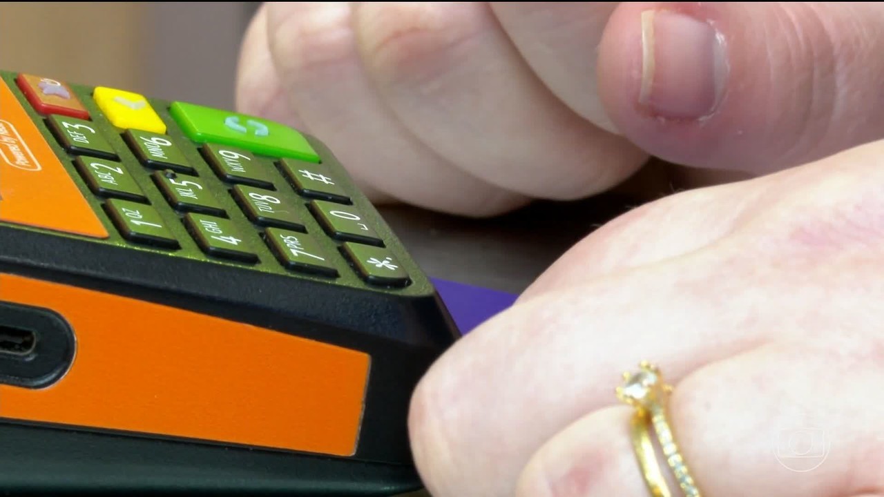 Crédito do Trabalhador movimenta R$ 50 bilhões em seis meses; contratos antigos migram para nova plataforma