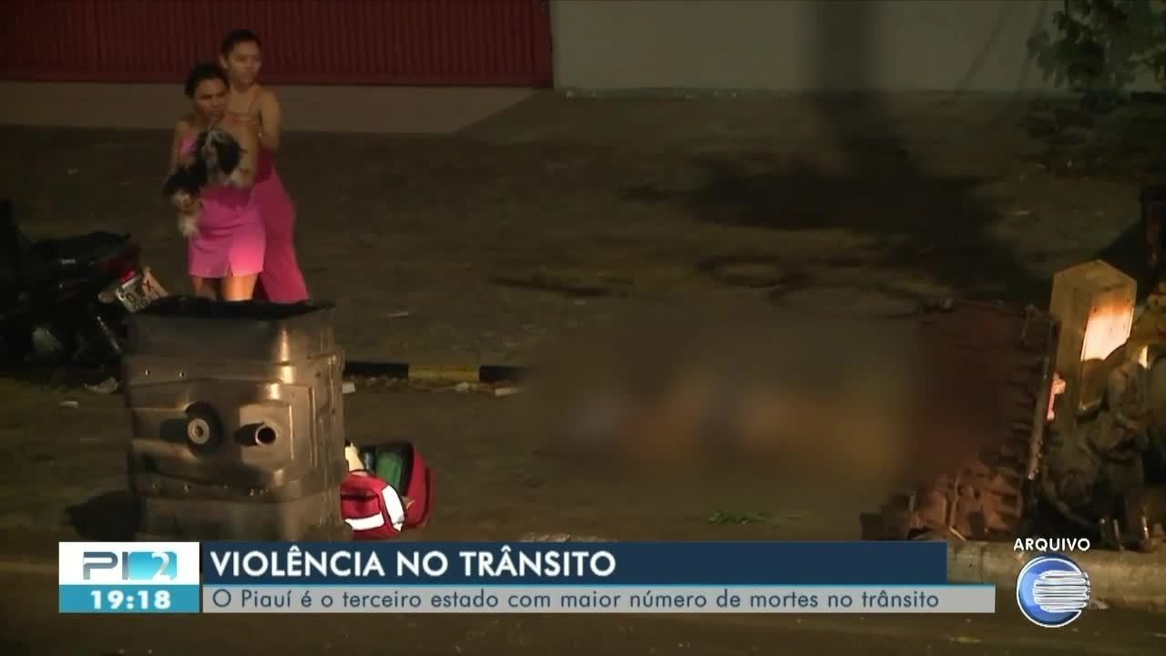 Homem perde controle de bicicleta em descida, é atingido por motocicleta e morre no Norte do Piauí
