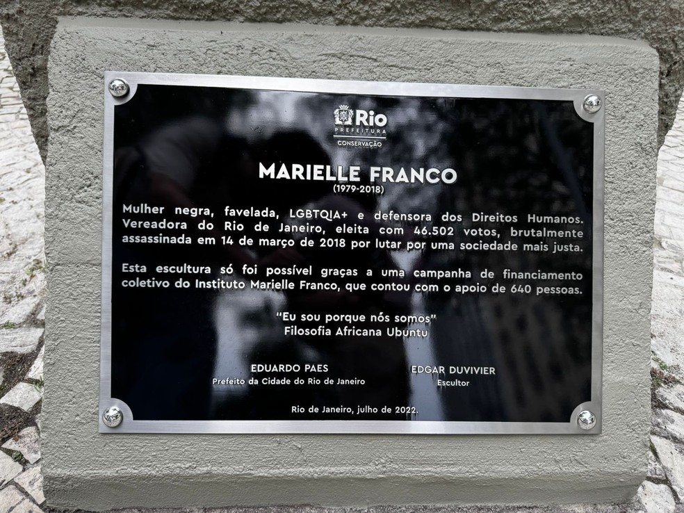 Na peça também foi feita restauro com pátina e fixado com parafusos e um selante uma cola especial. — Foto: Divulgação/Prefeitura do Rio