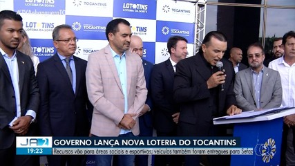 Governo entrega veículos e lança loteria do Tocantins durante solenidade