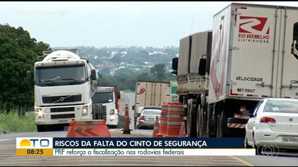 PRF reforça fiscalização para alertar sobre o uso do cinto de segurança em automóveis