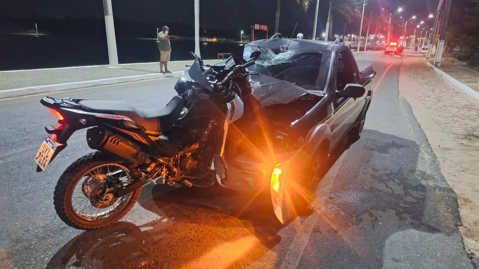 Motociclista morre após caminhonete invadir contramão e bater de frente com moto no PI