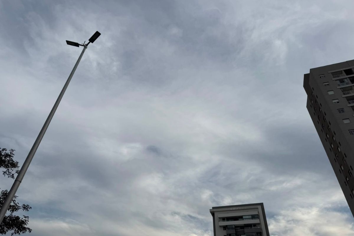 Tempo seco faz umidade do ar cair no Vale do Paraíba e índice chega a 23% em Taubaté