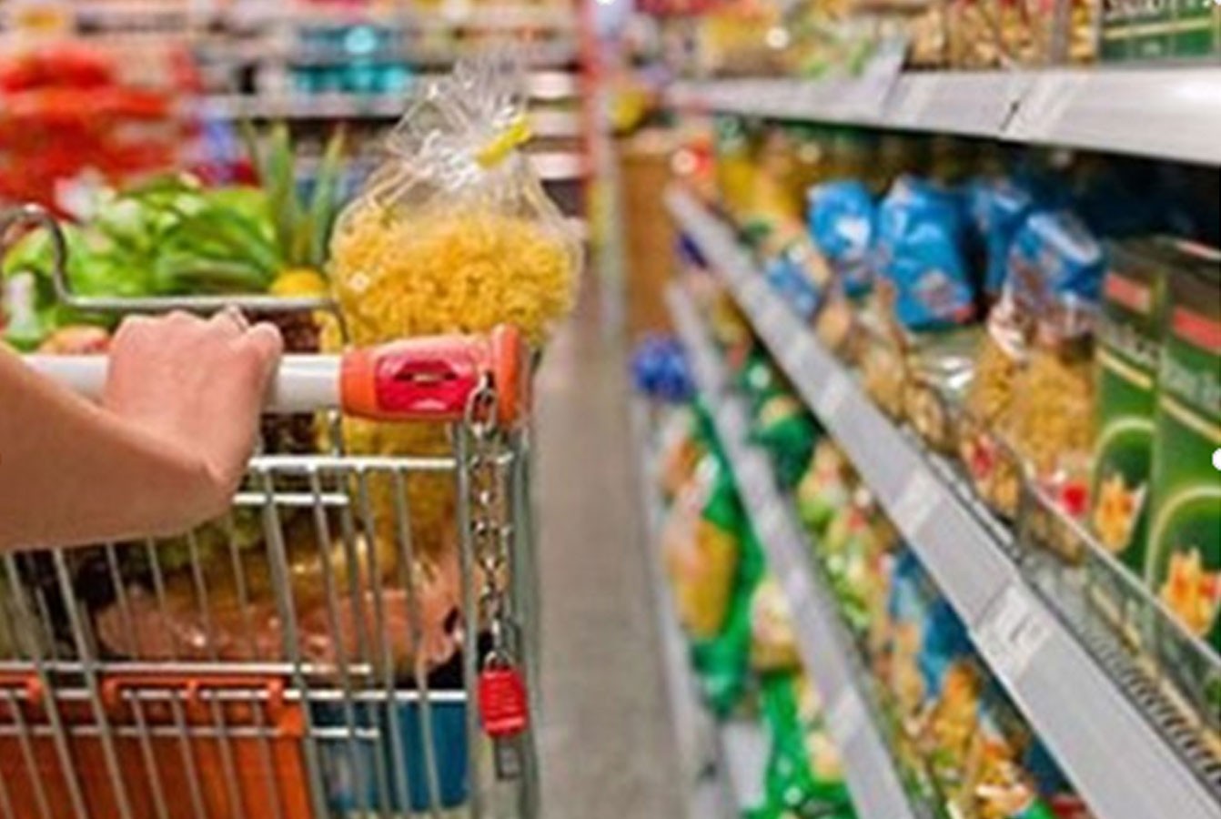 Rede de supermercados abre 300 vagas de emprego no interior de SP; saiba como se candidatar
