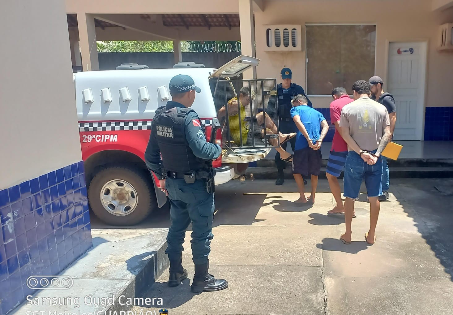 Polícia Civil realiza transferência de quatro presos de Curuá para Santarém