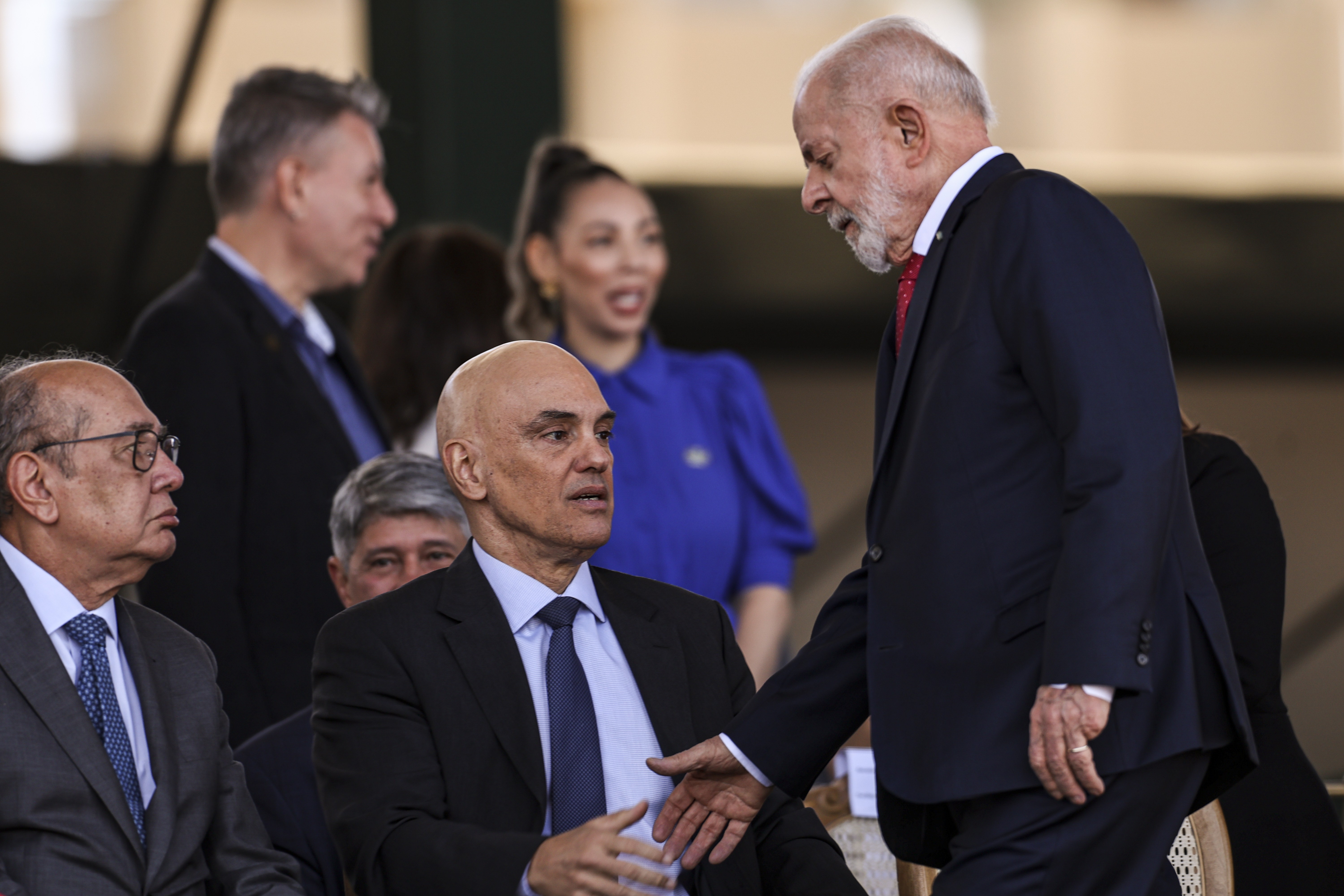 Ala do STF vê Lula em modo campanha ao se afastar do caso Master