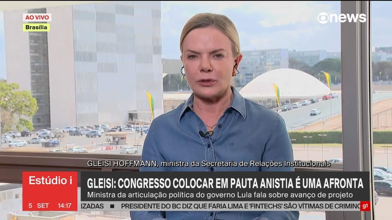 'Qualquer tipo de anistia para quem cometeu crimes contra o Estado Democrático de Direito não pode existir', diz Gleisi Hoffmann