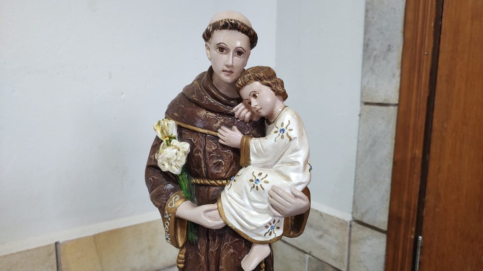 Santo Antônio é um dos santos mais famosos da Igreja Católica  — Foto: Cesar Evaristo/TV TEM 