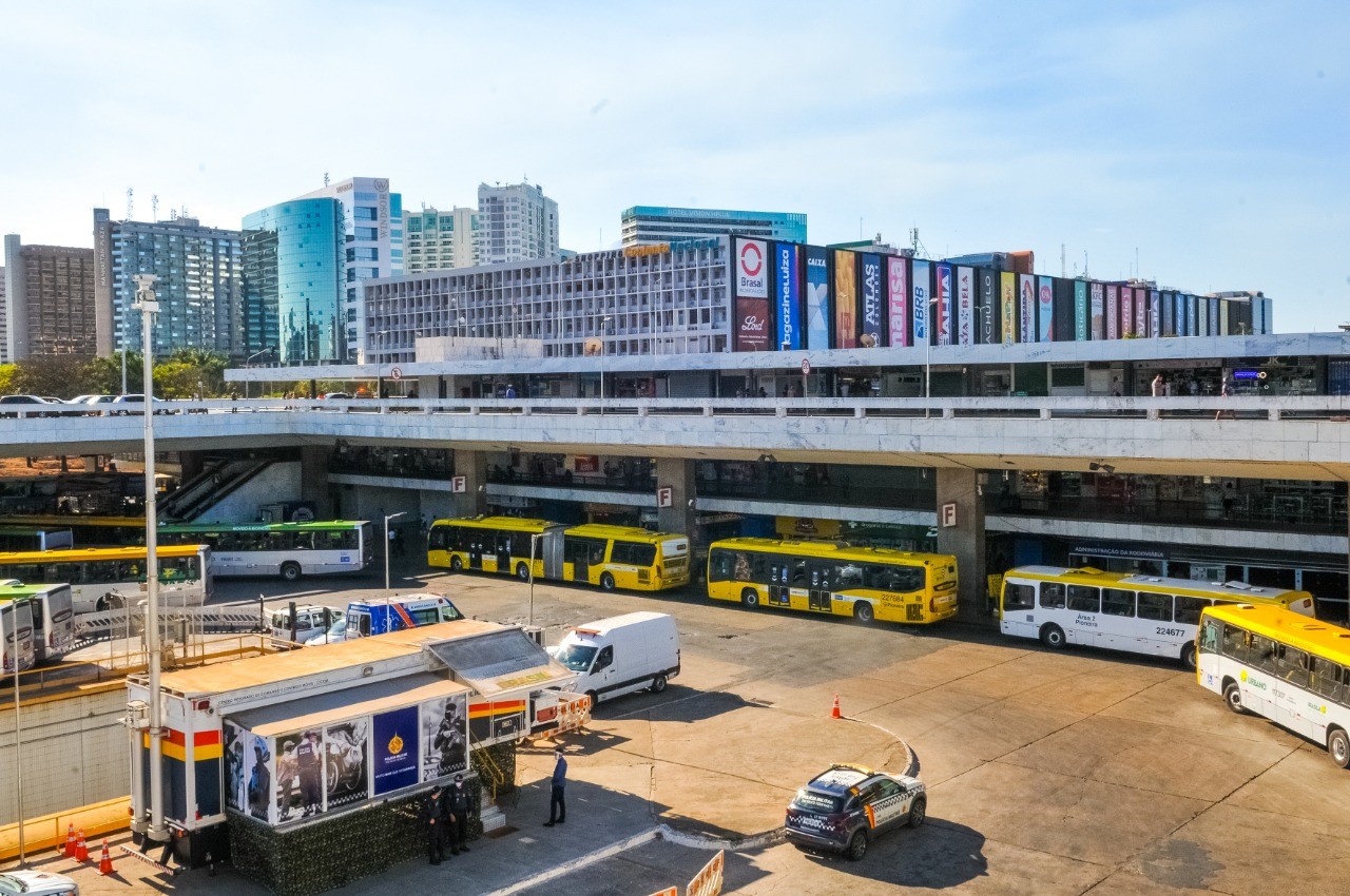 Motorista de ônibus é agredido por passageiro na Rodoviária do Plano Piloto, em Brasília