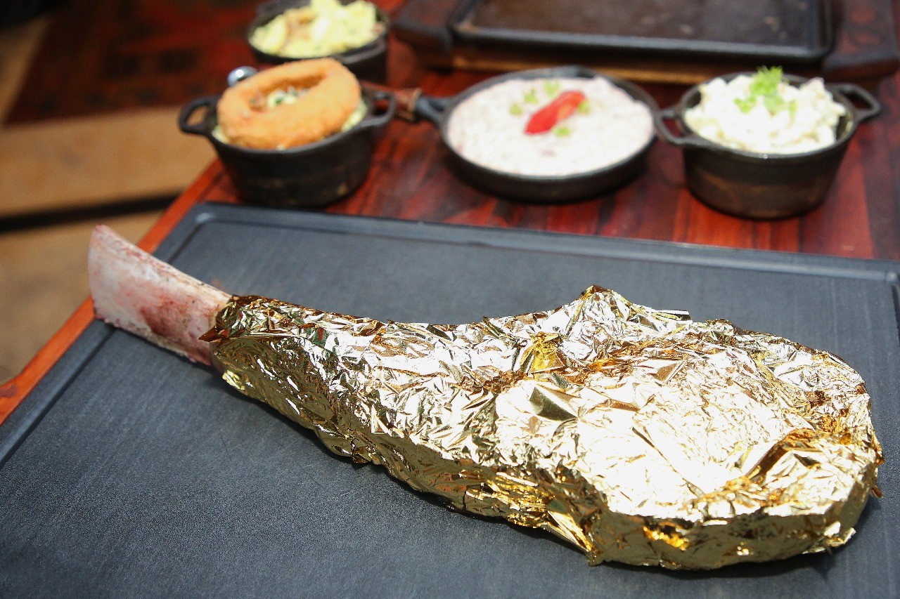 Carne, hambúrguer e café feitos com ouro: restaurantes de Curitiba apostam no 'luxo' para atrair clientes