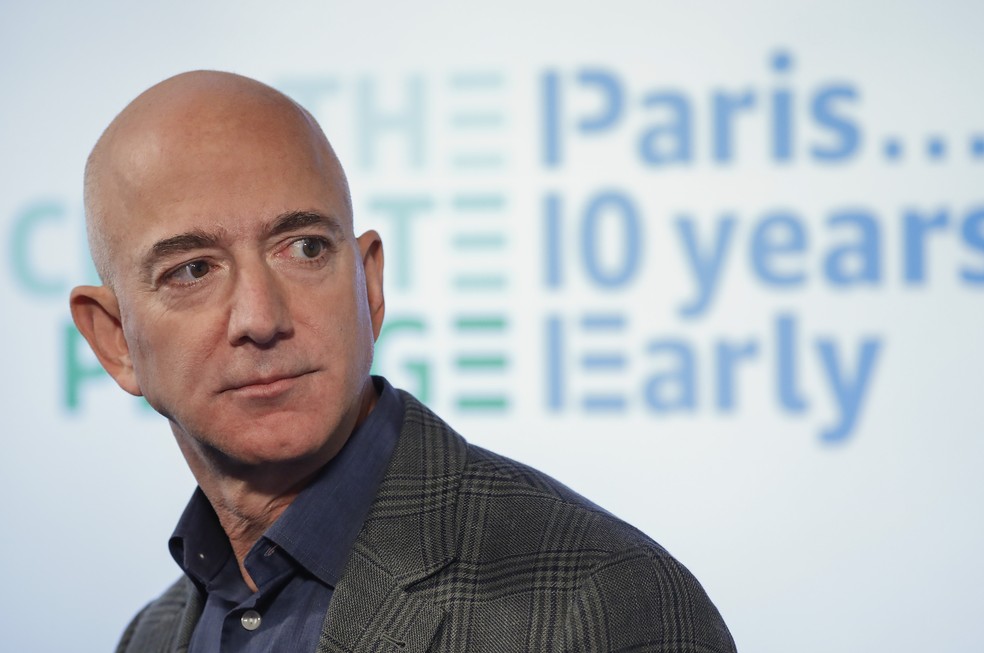 Jeff Bezos sofreu perdas bilionárias com queda das ações da Amazon — Foto: Pablo Martinez Monsivais/AP Photo