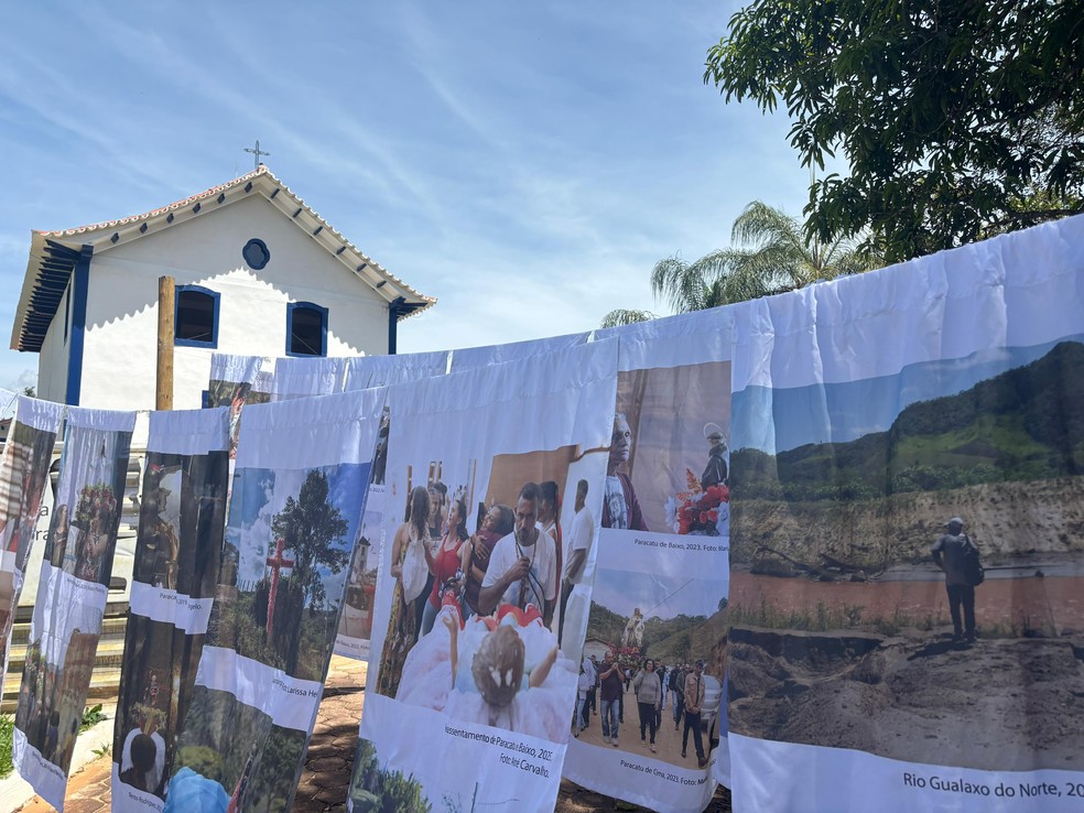 Homenagens em Bento Rodrigues nesta quarta-feira (5), dia que tragédia da Samarco completa 10 anos — Foto: Raquel Freitas/ TV Globo