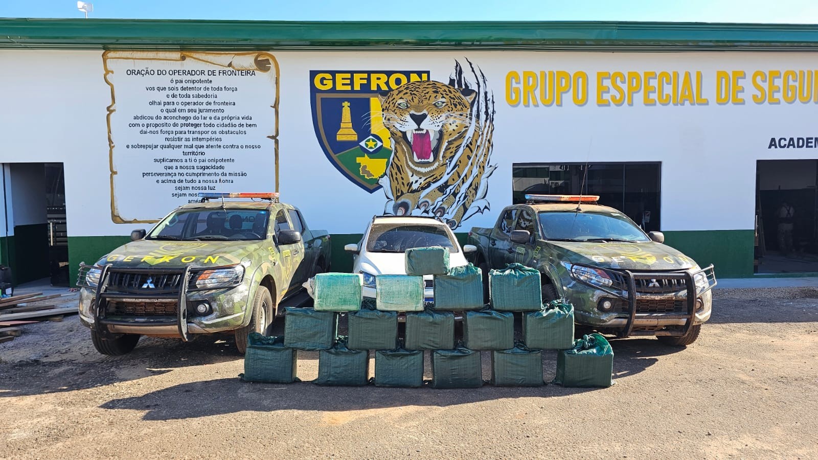 Gerente de fazenda e outros três homens são presos com 480 kg de cocaína em MT