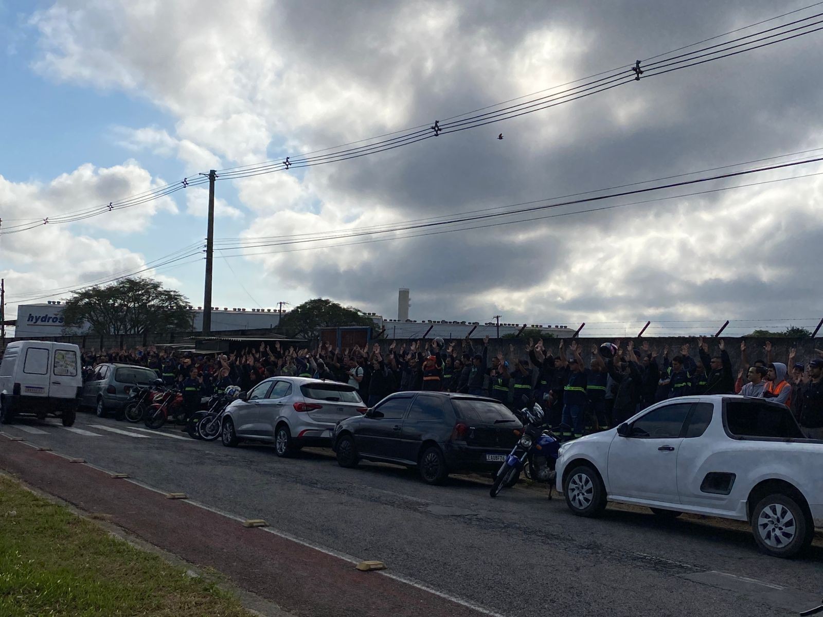 Funcionários da Alstom e Zeentech aprovam estado de greve em Taubaté