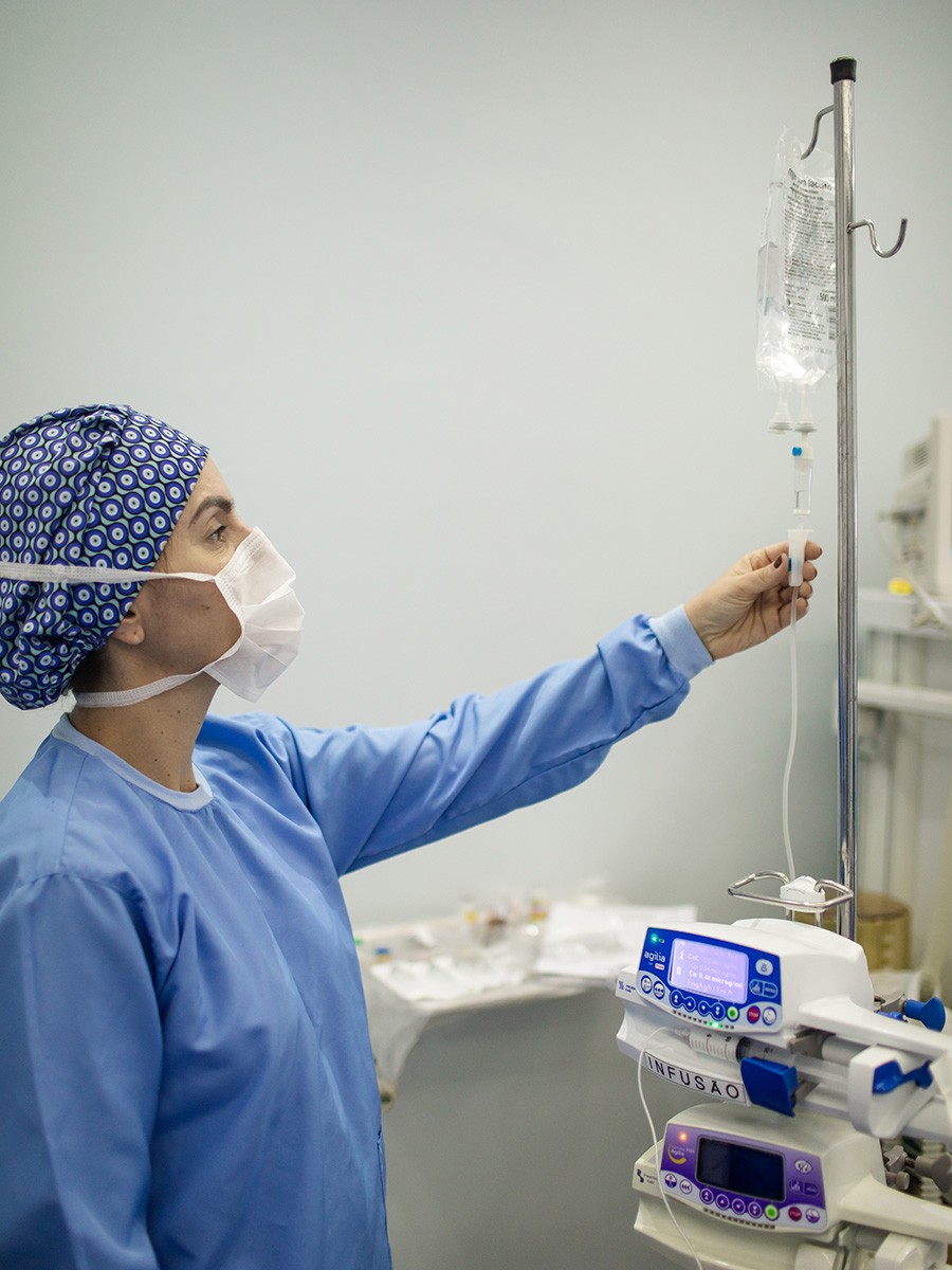 Transplante capilar dói? Saiba como a dor é controlada na cirurgia