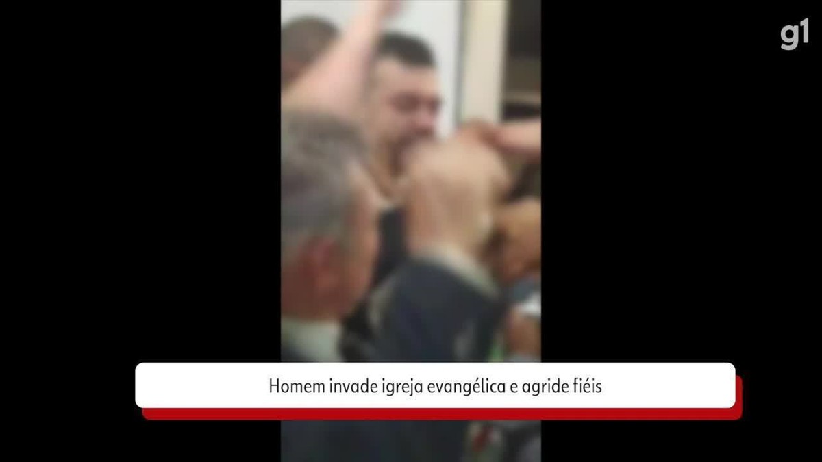 VÍDEO: homem invade igreja evangélica e agride fiéis em Garanhuns 