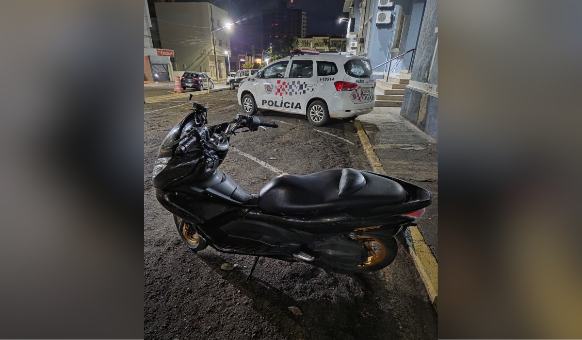 Homem furta moto, sofre acidente, abandona veículo e acaba preso em Presidente Prudente
