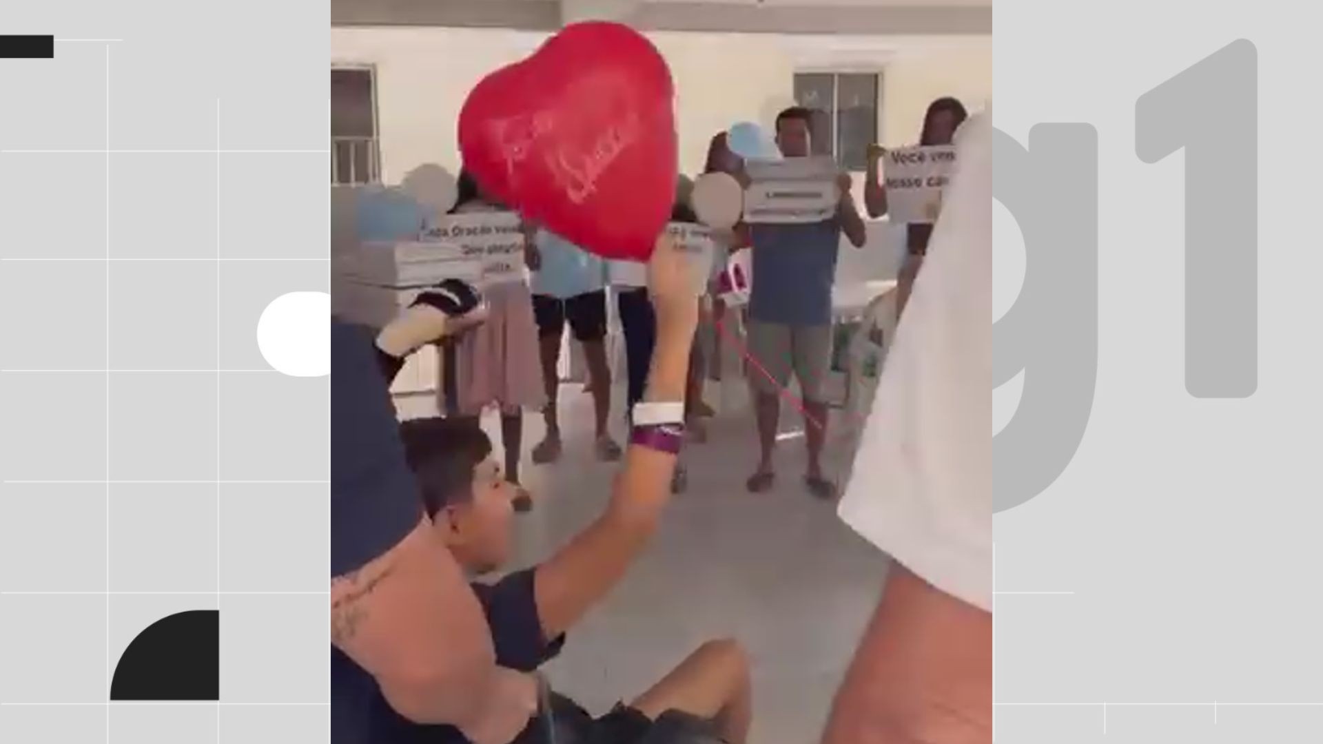 Após alta, menino que perdeu perna em ataque de tubarão é recebido com festa em casa: 'Nosso campeão'; VÍDEO
