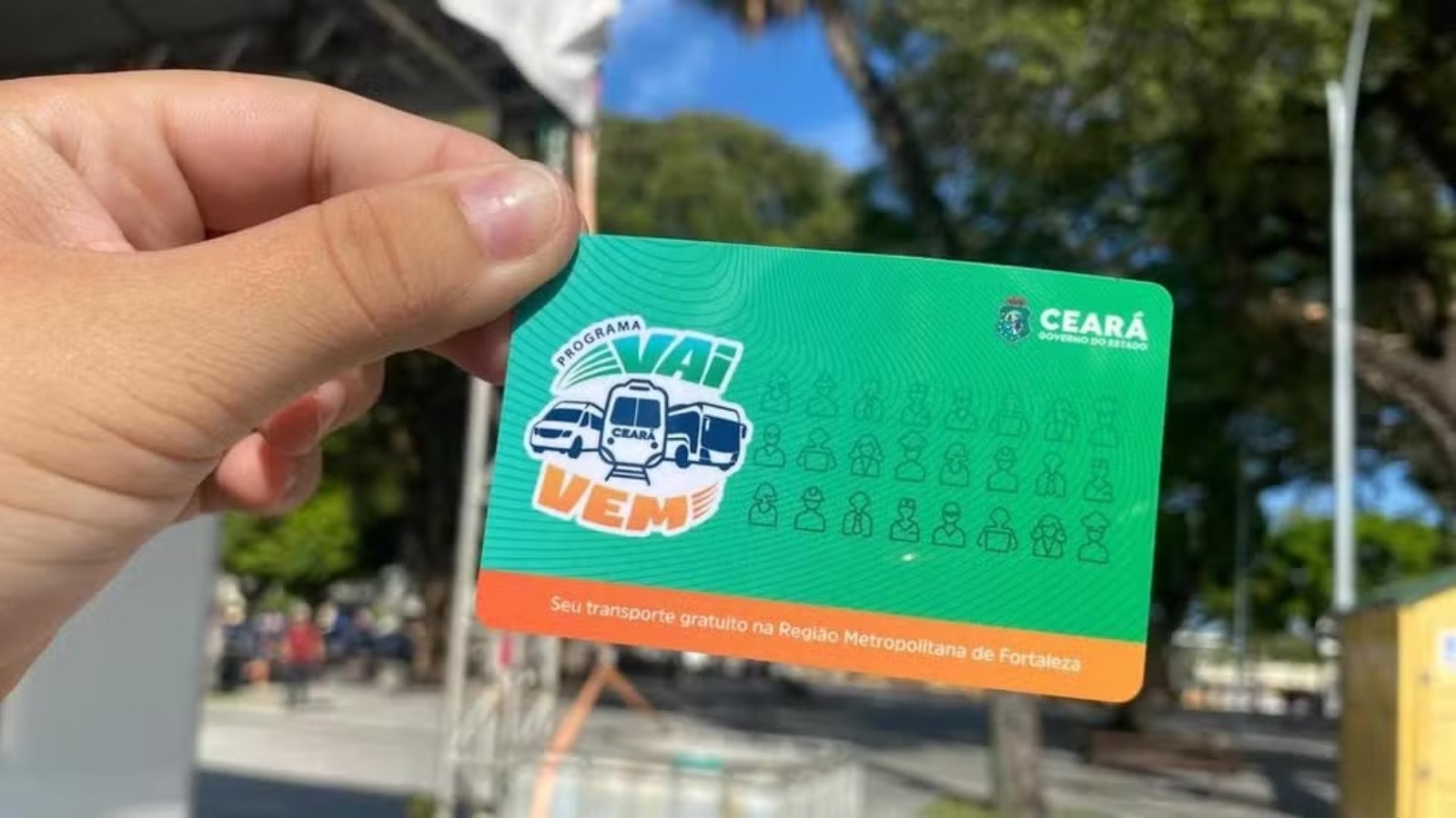 Estudantes e pessoas em busca de emprego terão ônibus de graça no Cariri